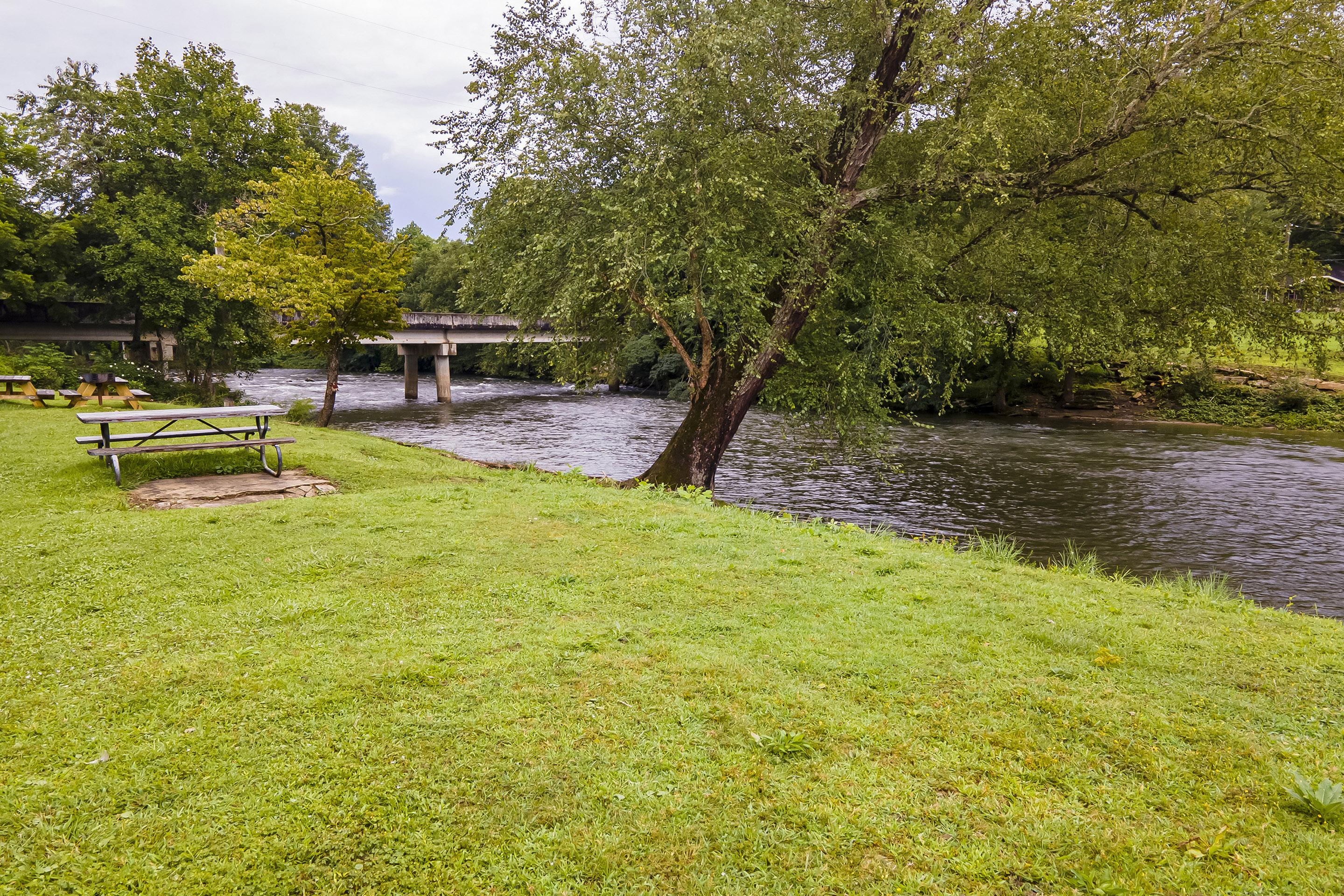 Lloyd'S On The River Country Inn By Oyo Bryson City Εξωτερικό φωτογραφία